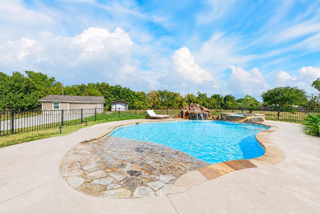 281 Rose Garden Drive