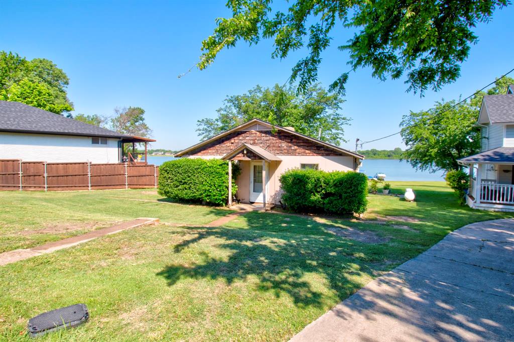 12465 Redbud Lane