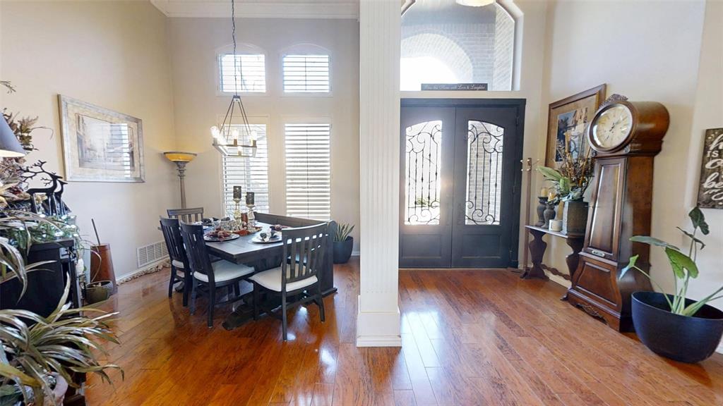 8810 S Hampton Drive