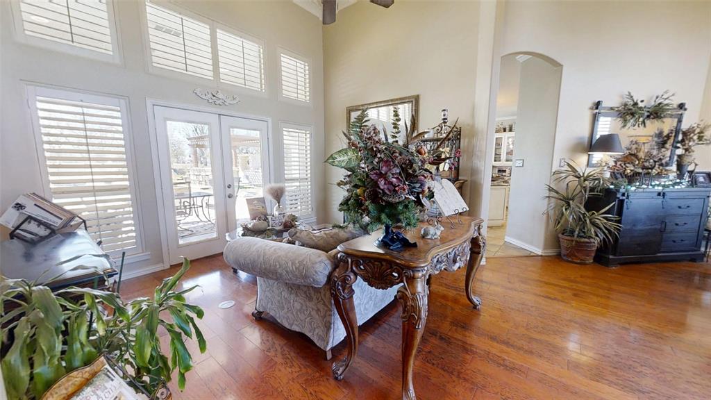 8810 S Hampton Drive