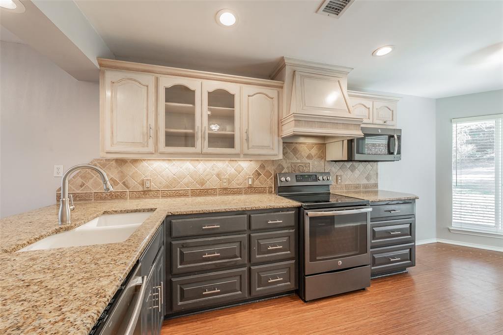 Decordova Bend Estate - Residential