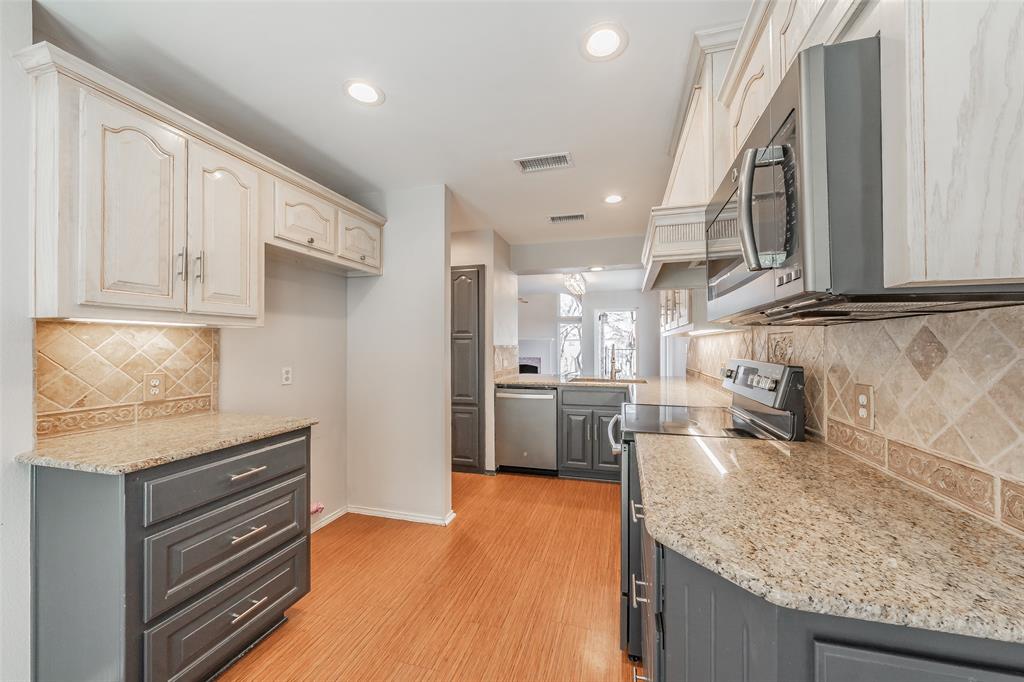 Decordova Bend Estate - Residential