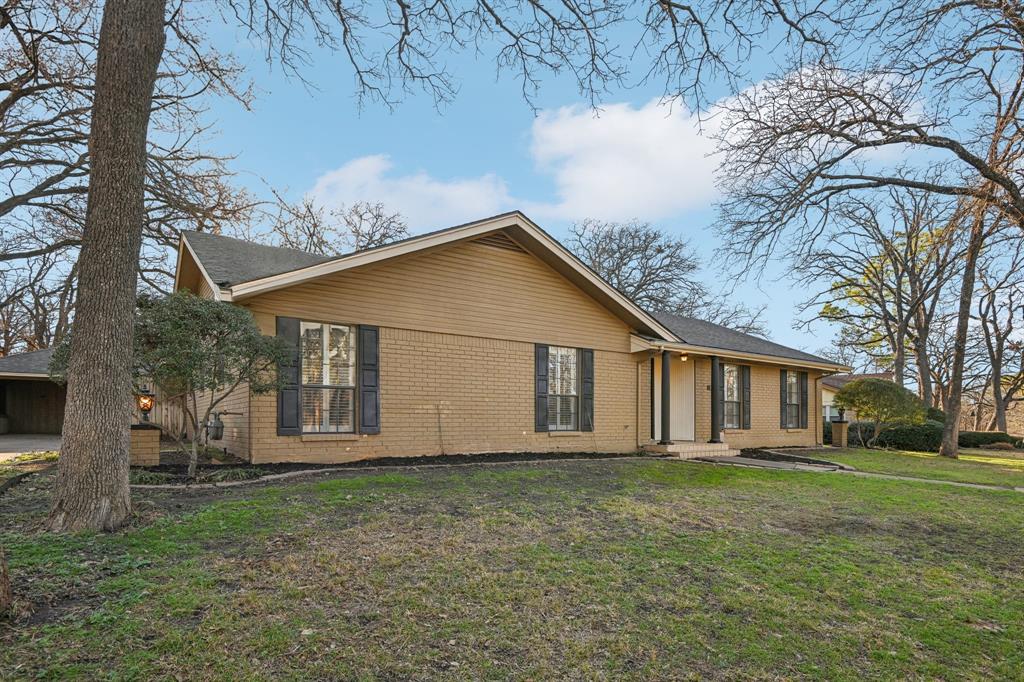 201 Trailwood Drive