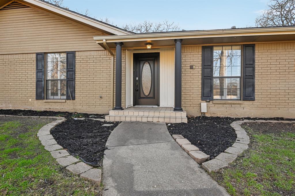 201 Trailwood Drive