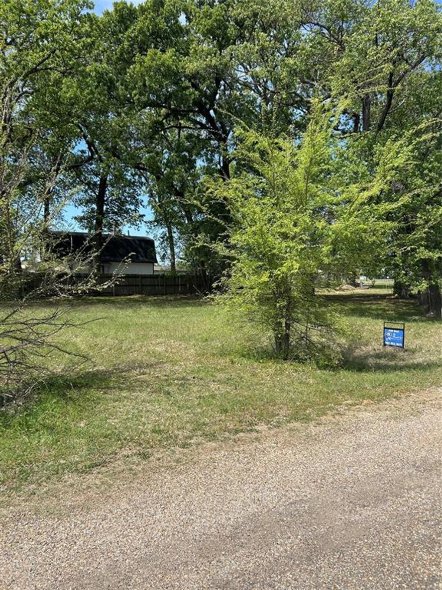 Affordable opportunity inside Holiday Villages on Lake Fork in Quitman, TX!
This 0.08-acre lot (40’ x 90’) is priced at $13,500, below the 2025 assessed value of $14,400. Whether you’re looking for a weekend fishing retreat, RV setup, or future investment hold, this property offers entry-level pricing into a well-known Lake Fork community.
Holiday Villages amenities include:
• Gated entry
• Boat ramps to Lake Fork
• Fishing piers
• Community clubhouse
• Pool
• On-site management
• Community sewer system
Lake Fork is nationally known for trophy bass fishing, making this an ideal spot for outdoor enthusiasts, retirees, or anyone wanting a low-maintenance getaway close to the water.
Lot dimensions: 40’ frontage x 90’ depth
Total: 3,600 sq ft
No improvements currently on site
Buy now and hold, develop for personal use, or secure a small footprint inside one of Wood County’s most recognized lake communities.