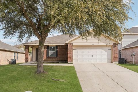 4904 Parkrise Drive Fort Worth TX 76179