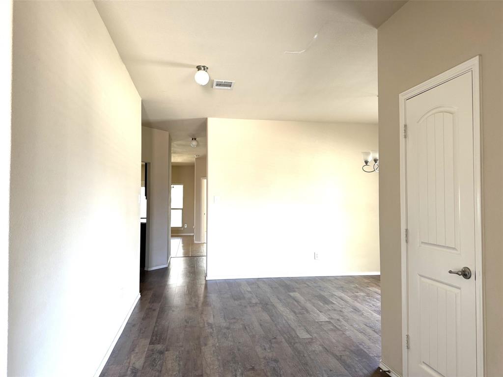 4809 Hidden Pond Drive