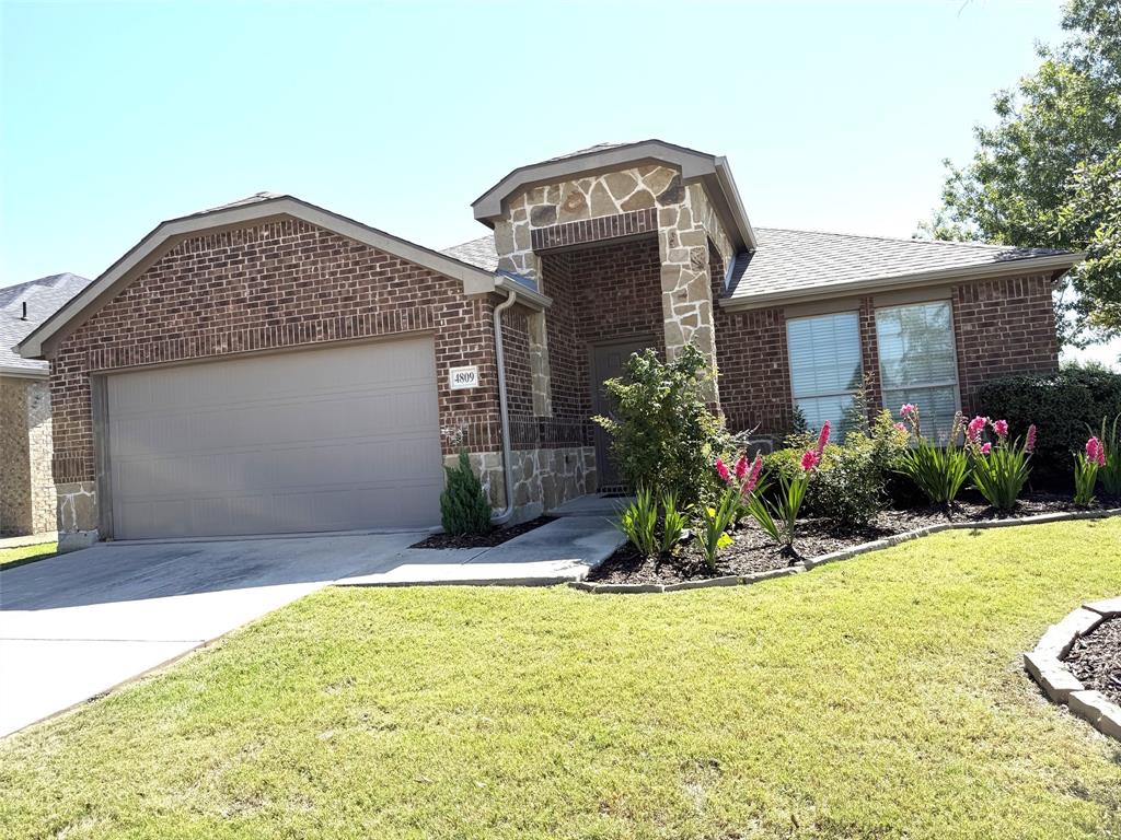 4809 Hidden Pond Drive