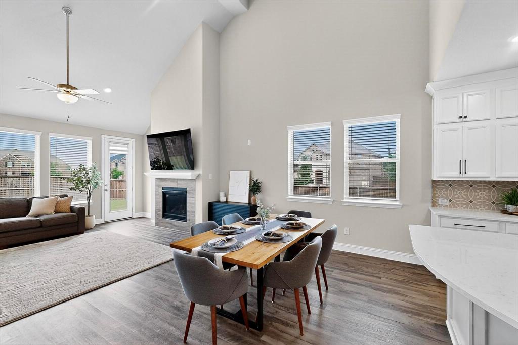 2551 Canary Grass Lane