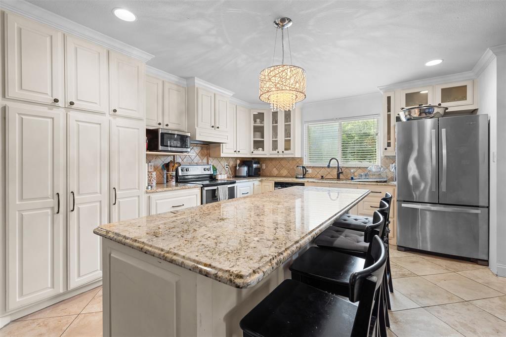 Silhouette 01 - Residential