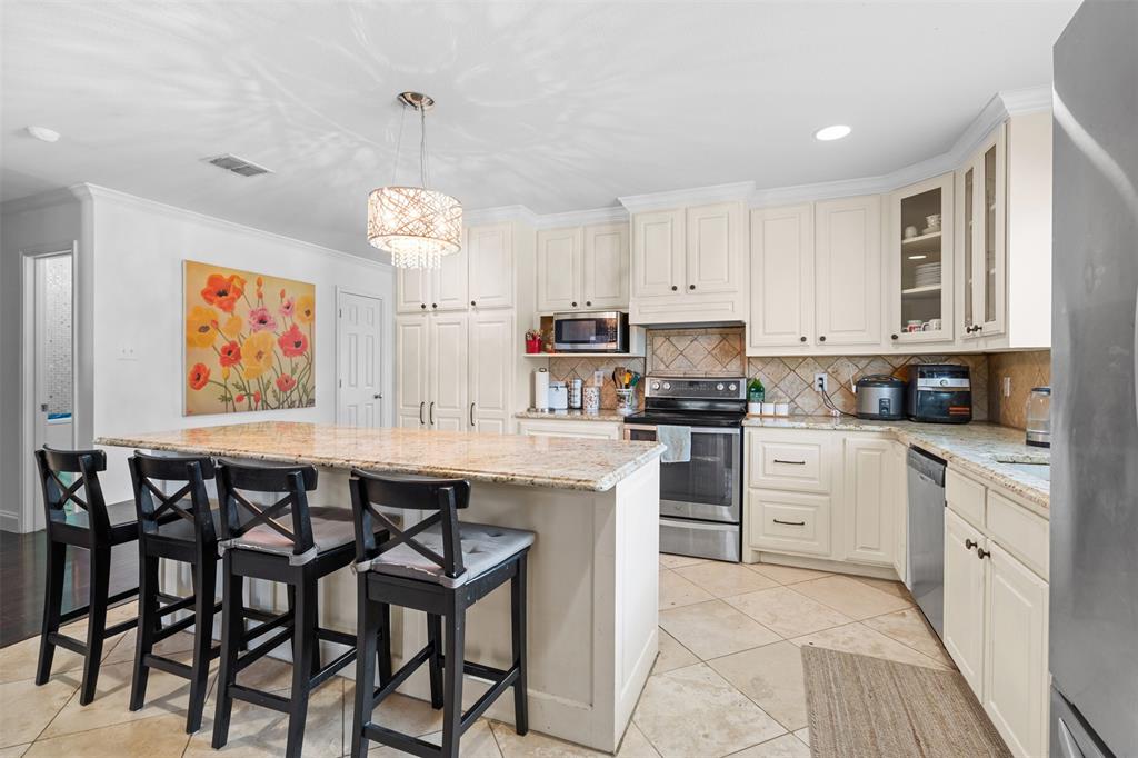 Silhouette 01 - Residential