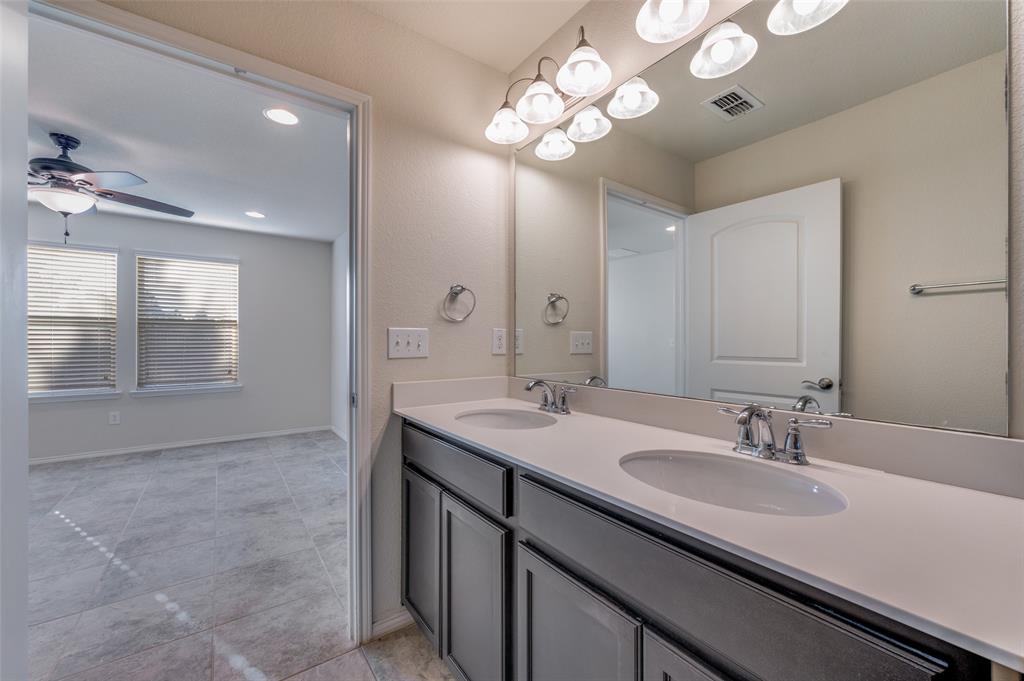 Frisco Lakes By Del Webb Villa - Residential