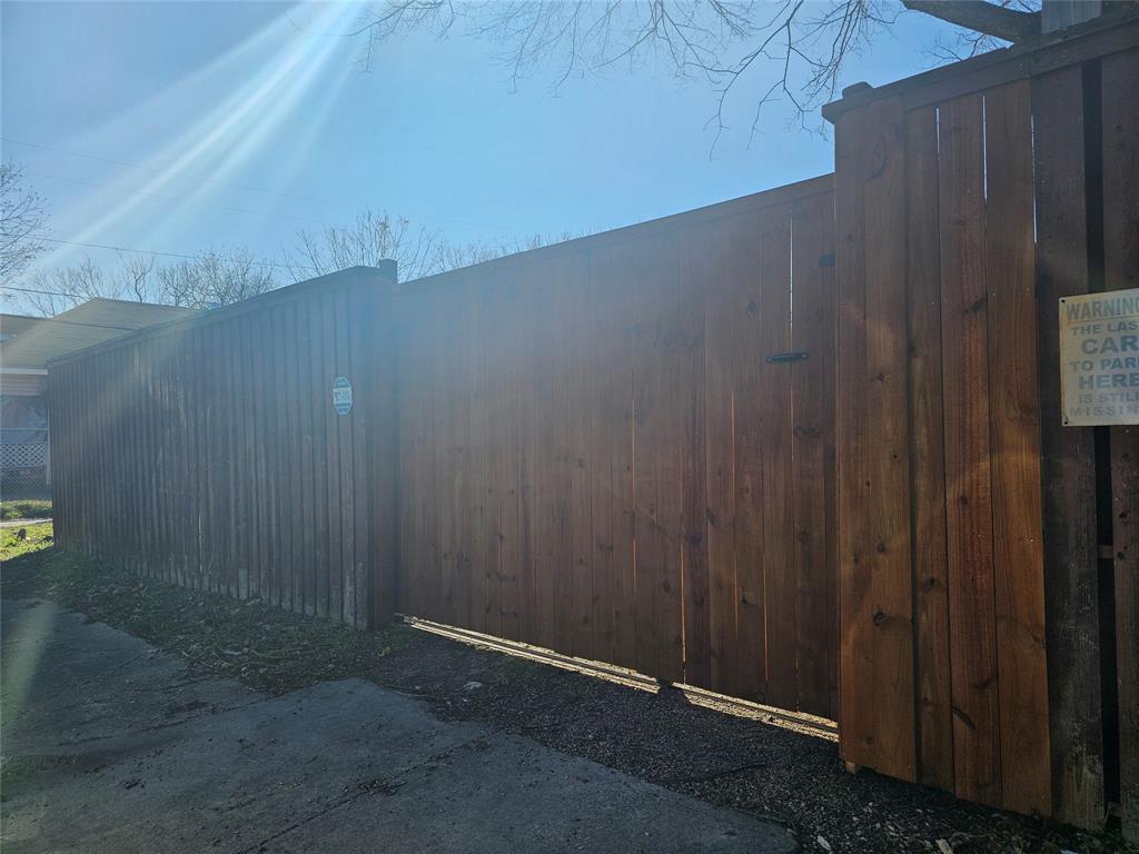 115 S Saint Mary Avenue