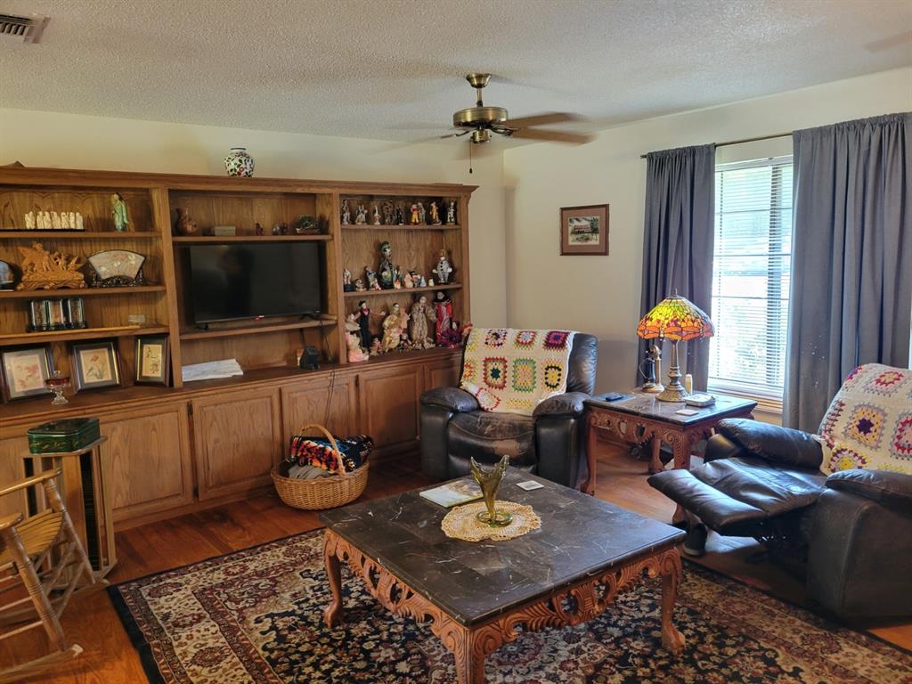 174 Glen Oaks Drive