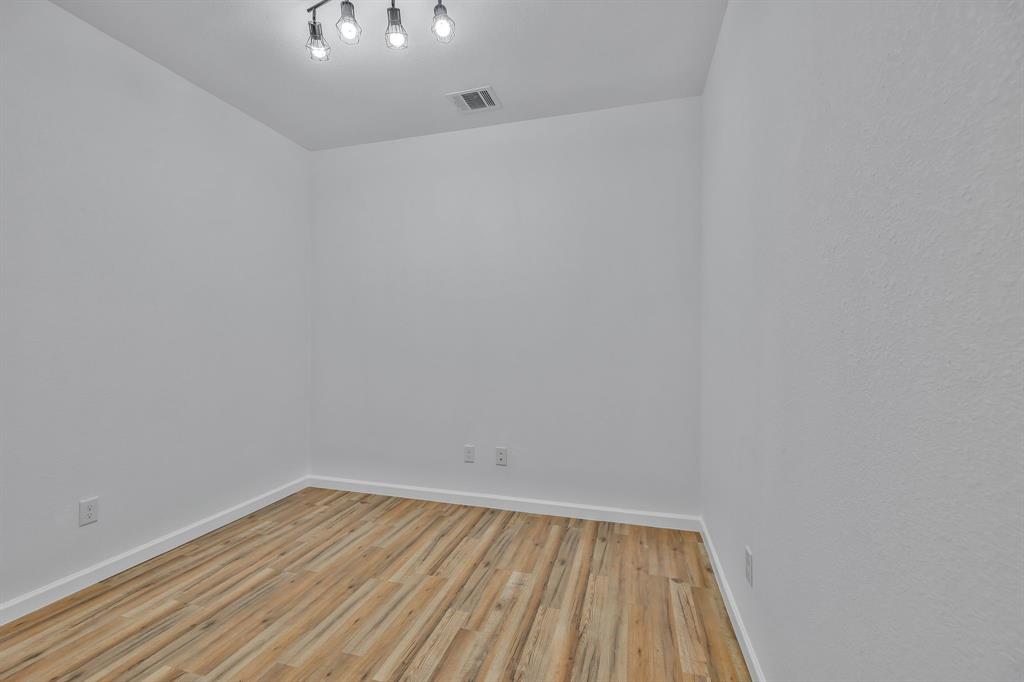 Oak Trail Shores sec C - Residential