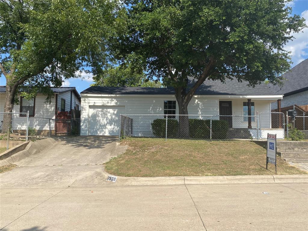 2908 Lulu Street W