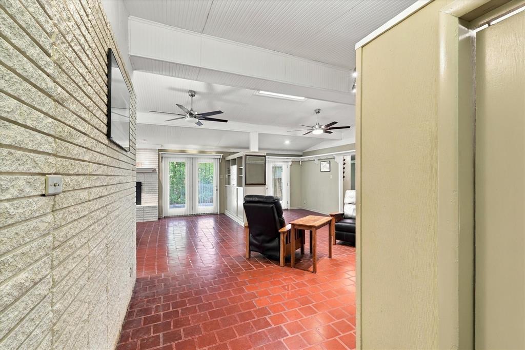800 Briarwood Boulevard