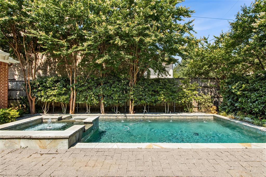 Caruth Hills 10 - Residential