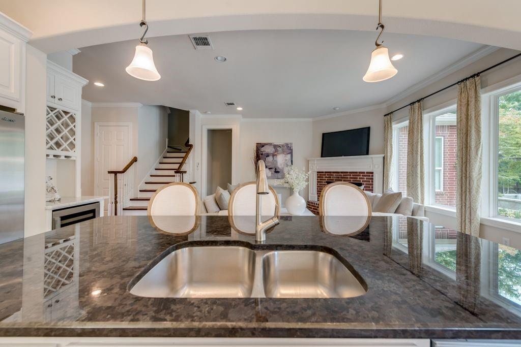 Caruth Hills 10 - Residential