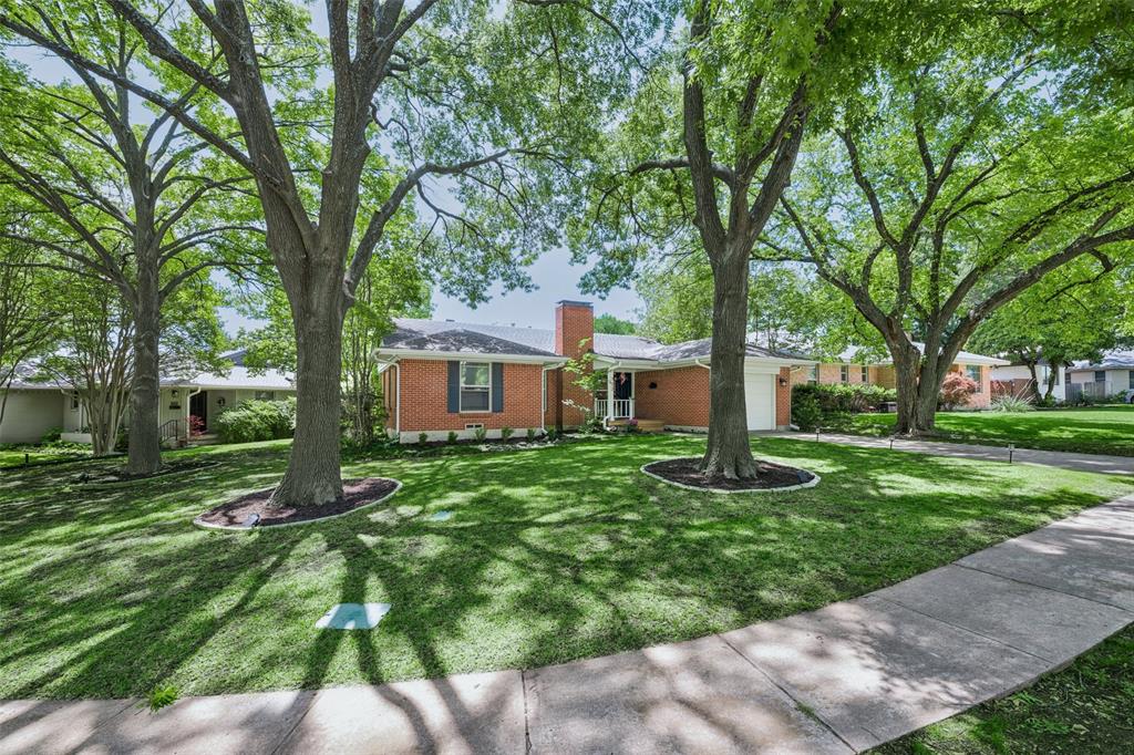 733 Kirkwood Drive