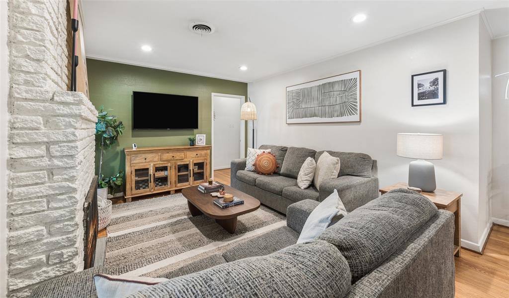 Lake Terrace - Residential