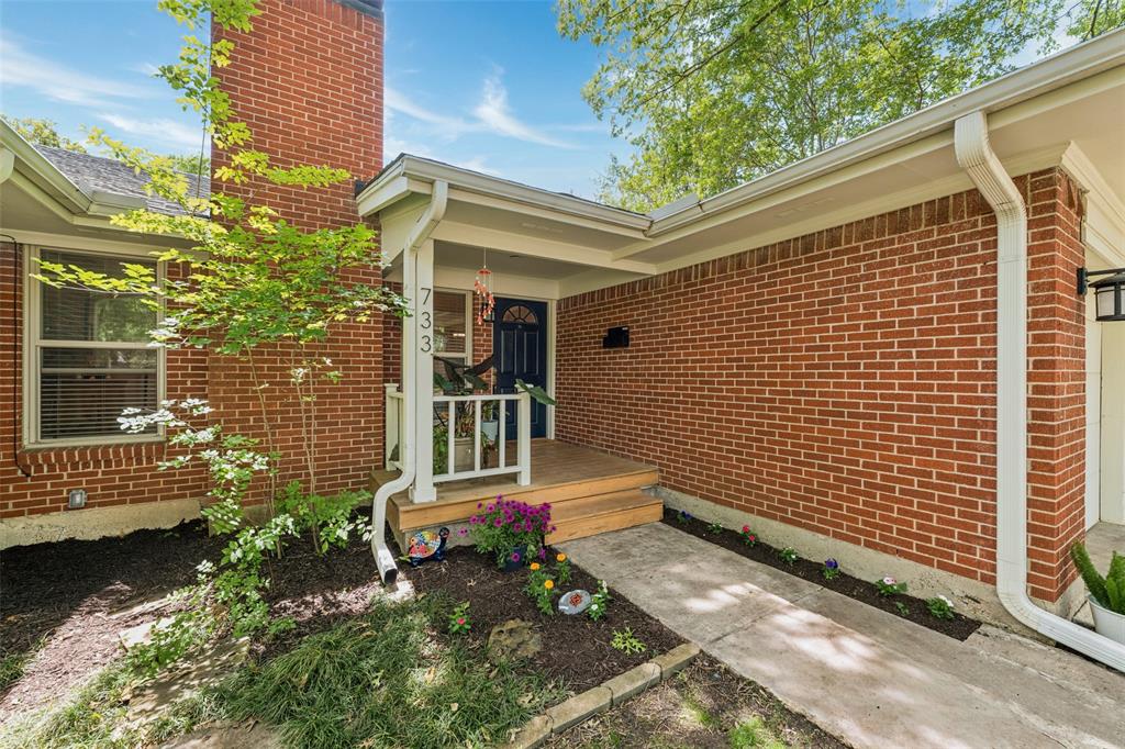 733 Kirkwood Drive
