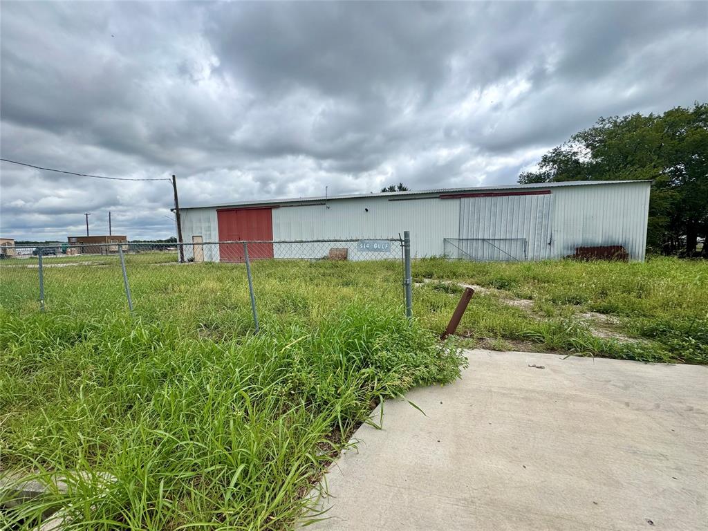 O T Justin - Commercial Sale