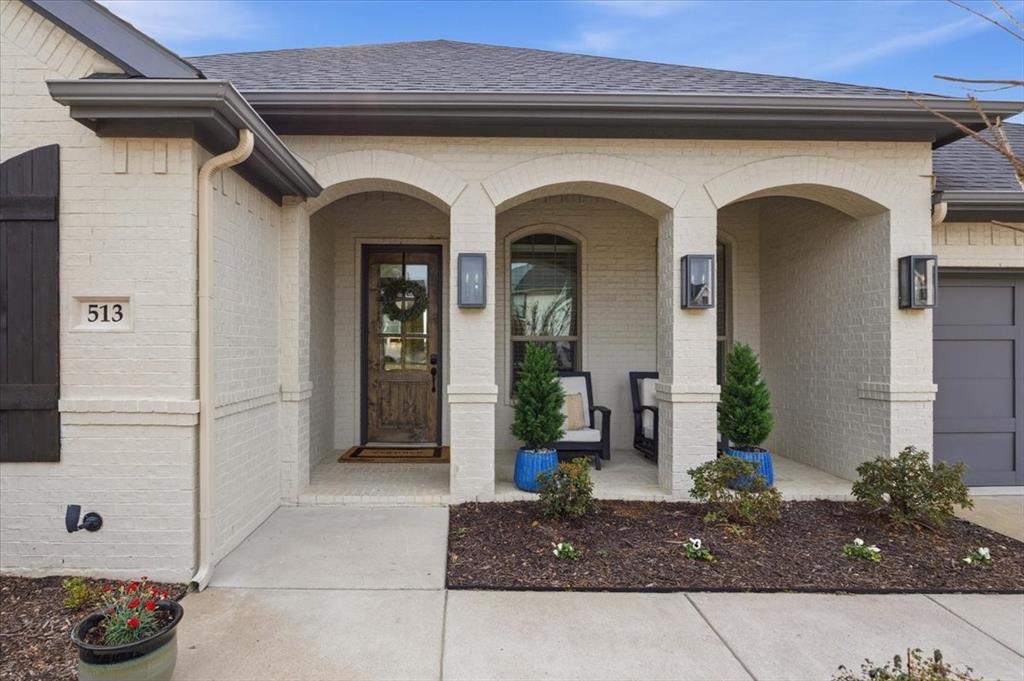 513 Point Vista Drive