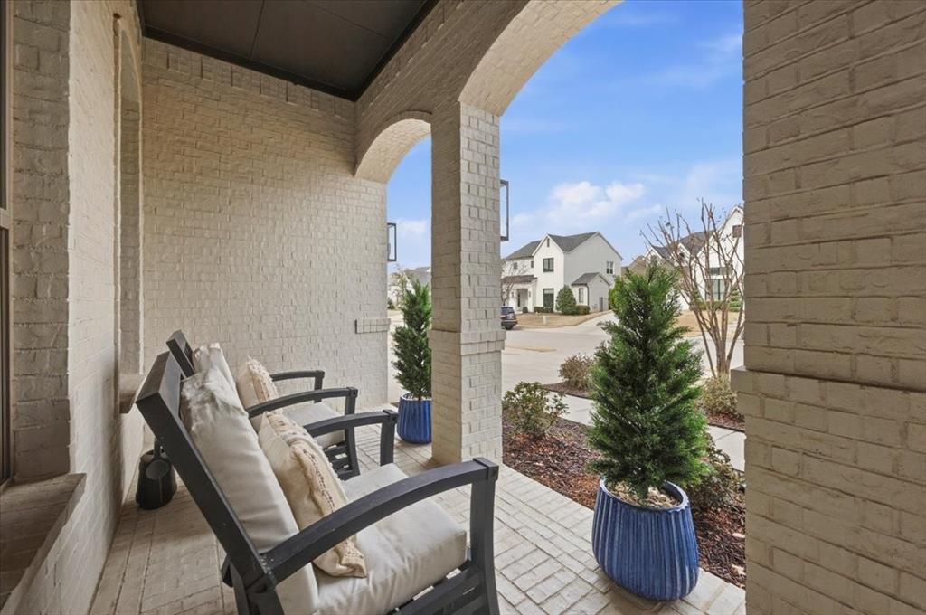 513 Point Vista Drive