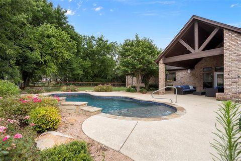 A home in Hudson Oaks