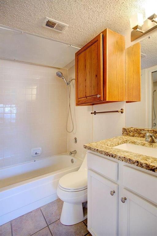 Oak Creek Condo - Residential