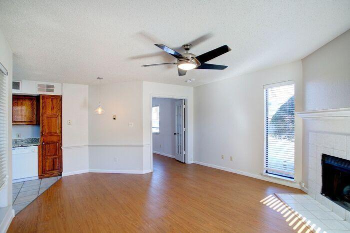 Oak Creek Condo - Residential