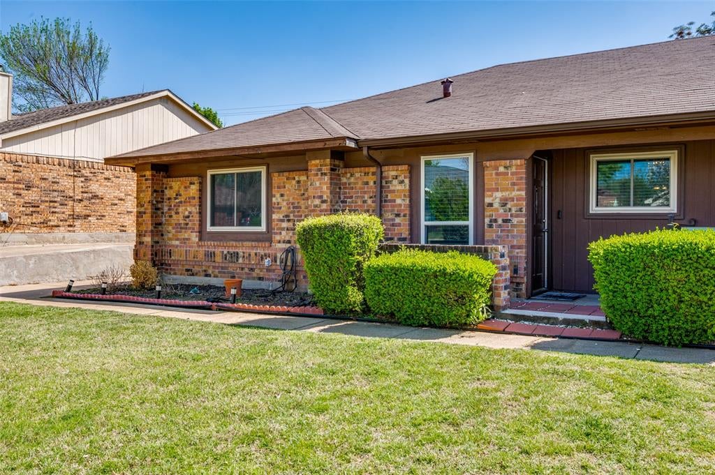 109 Hickory Springs Drive