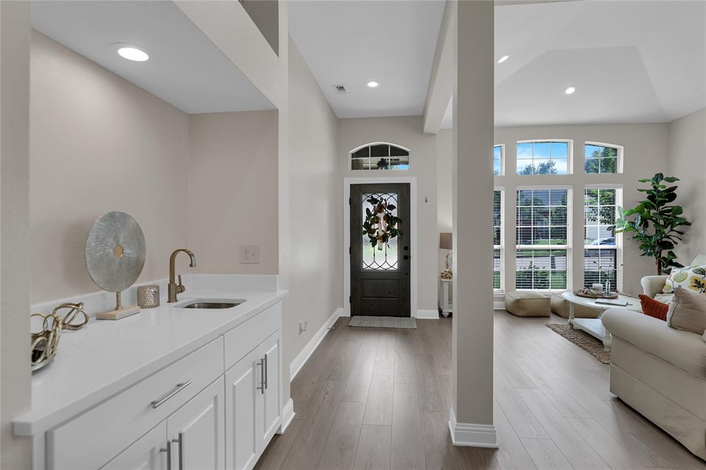 5206 N Briar Ridge Circle