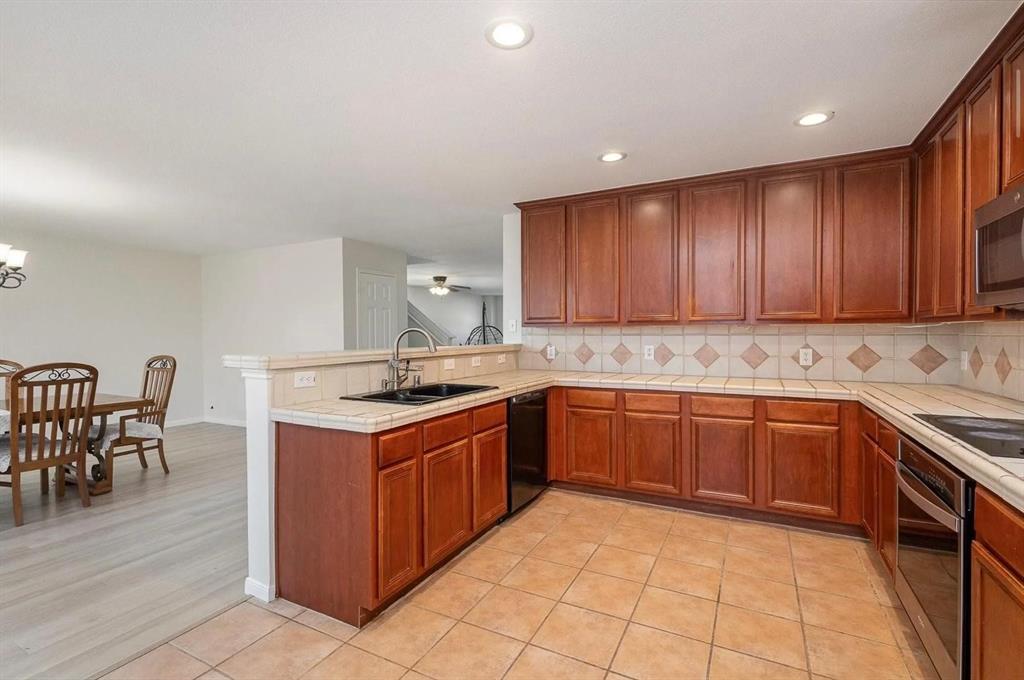 Midway Square Add - Residential