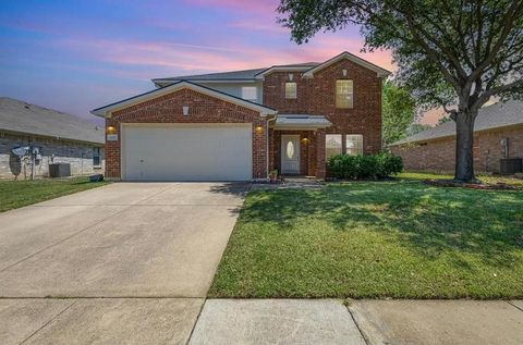 512 Darlene Trail Euless TX 76039