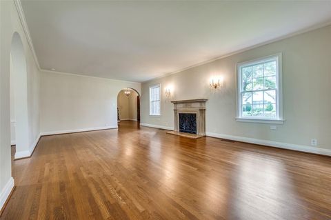 Tiny photo for 4329 Lorraine Avenue, Highland Park, TX 75205 (MLS # 21005944)