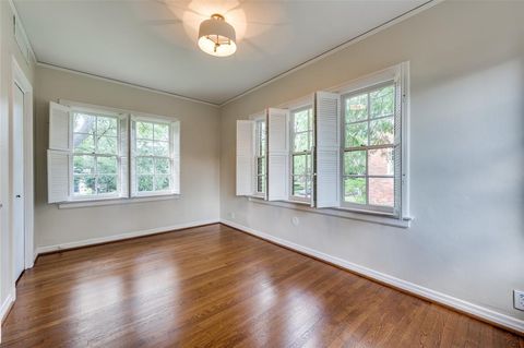 Tiny photo for 4329 Lorraine Avenue, Highland Park, TX 75205 (MLS # 21005944)