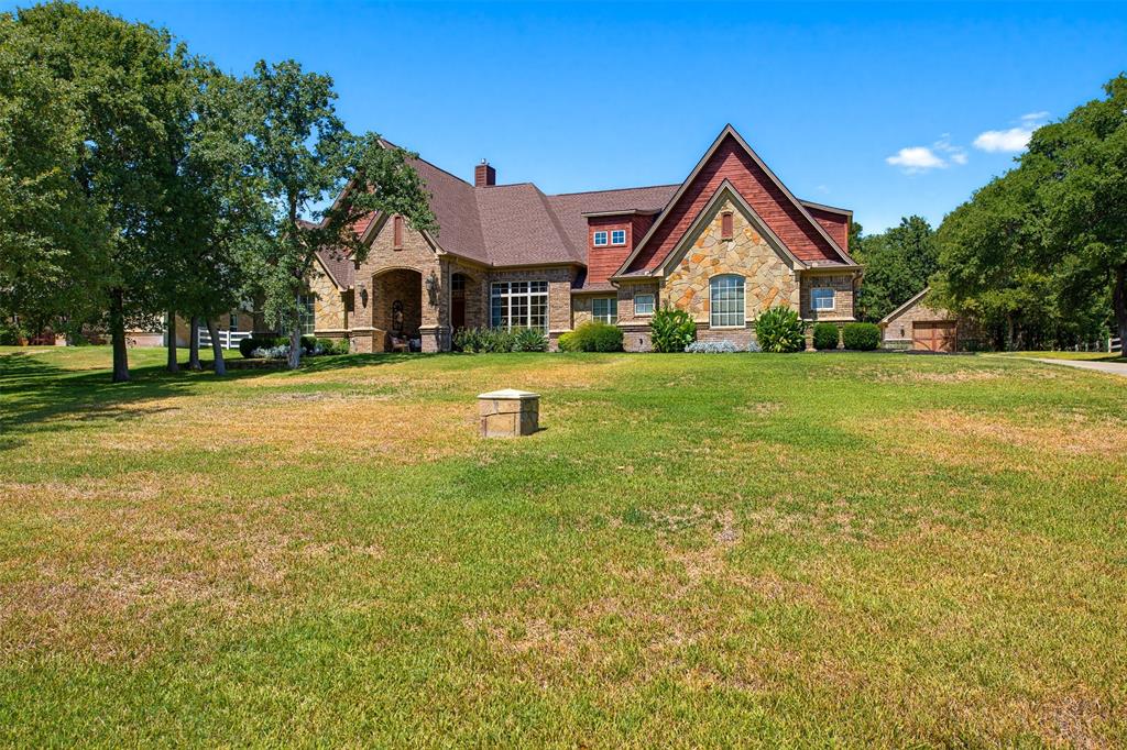 190 Wood Oak Trail