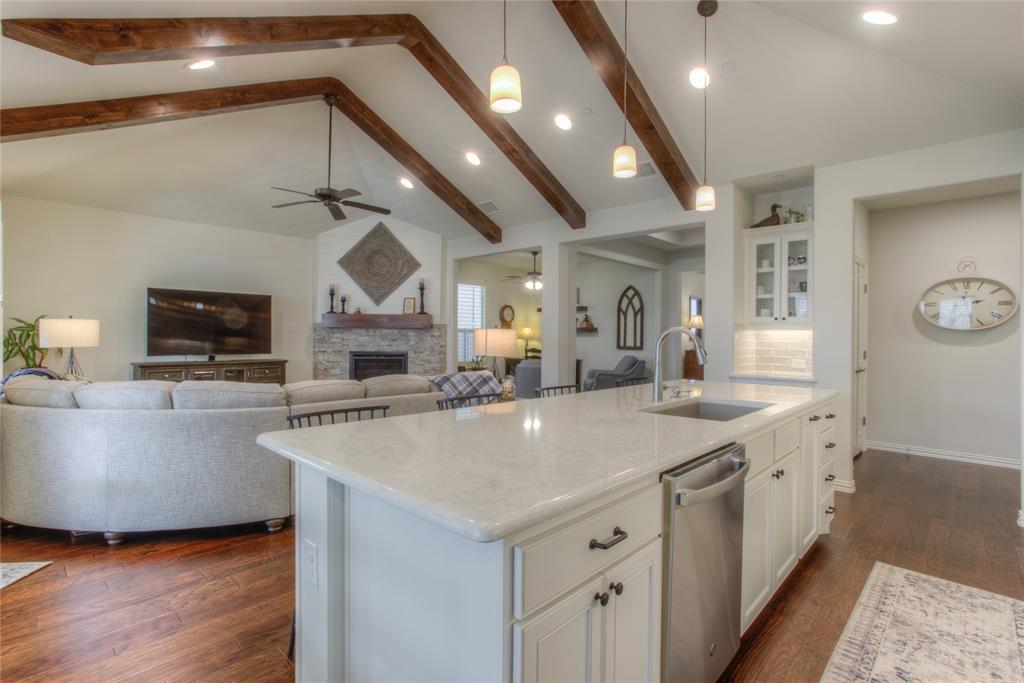 Ladera Mansfield Condos - Residential