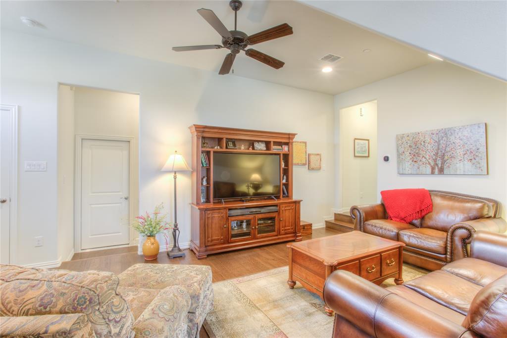 Ladera Mansfield Condos - Residential