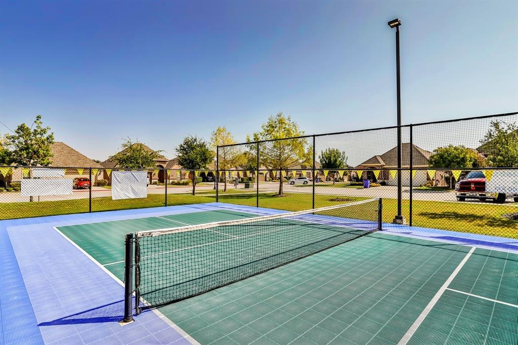 Ladera Mansfield Condos - Residential