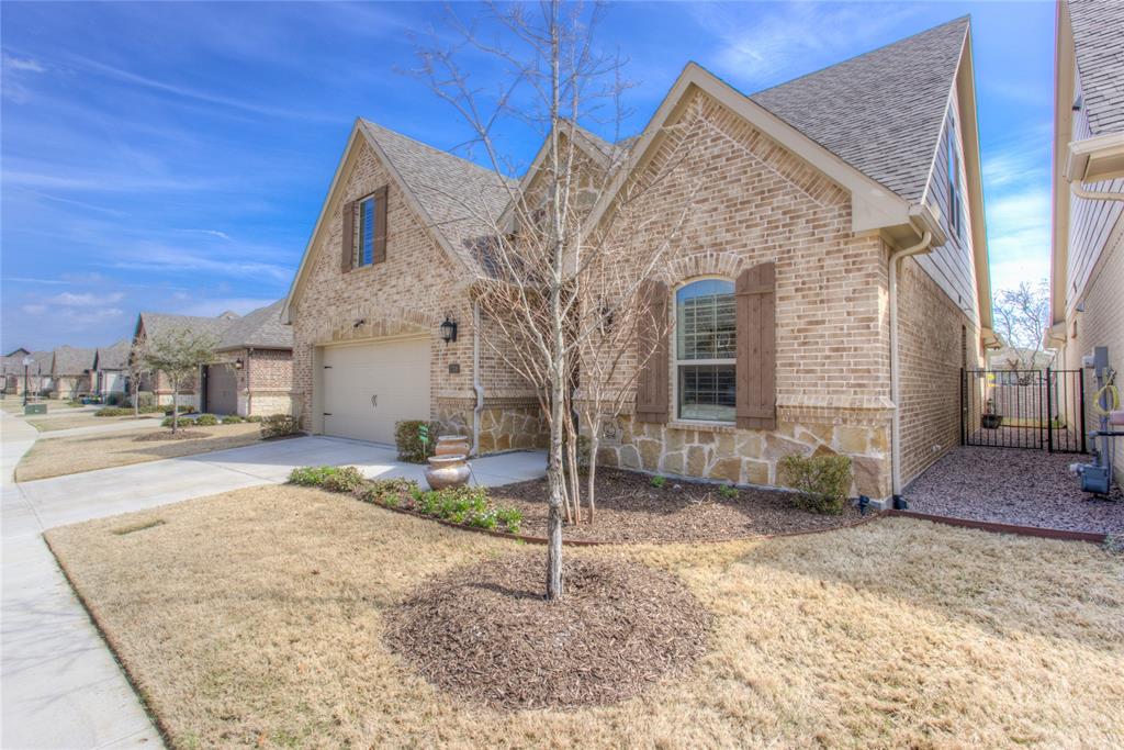 Ladera Mansfield Condos - Residential