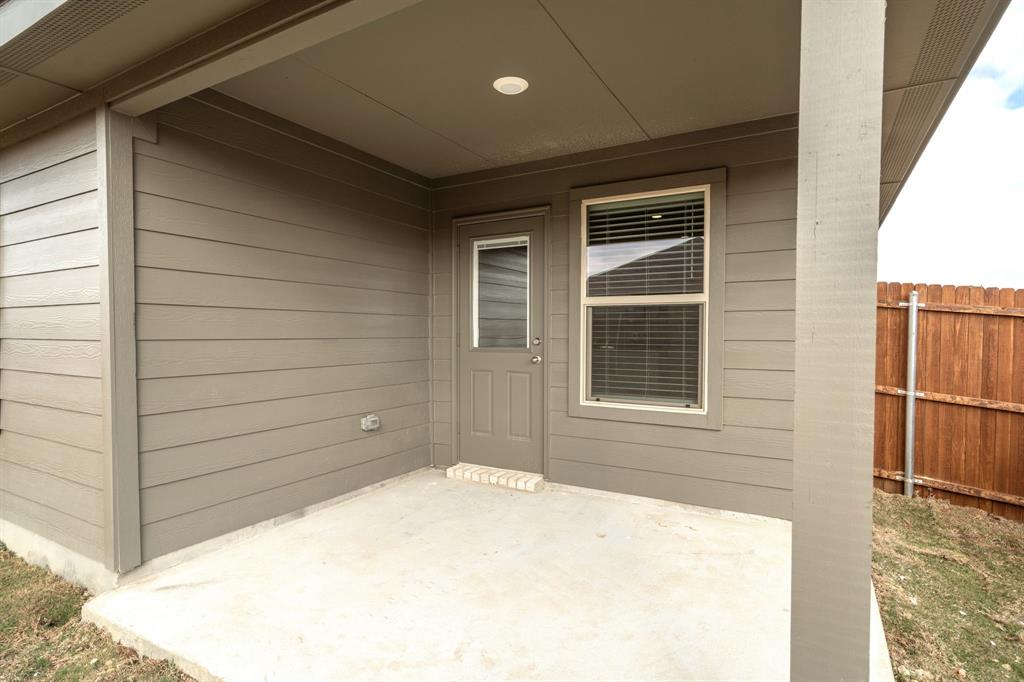 WATERSBEND SOUTH - Residential Lease