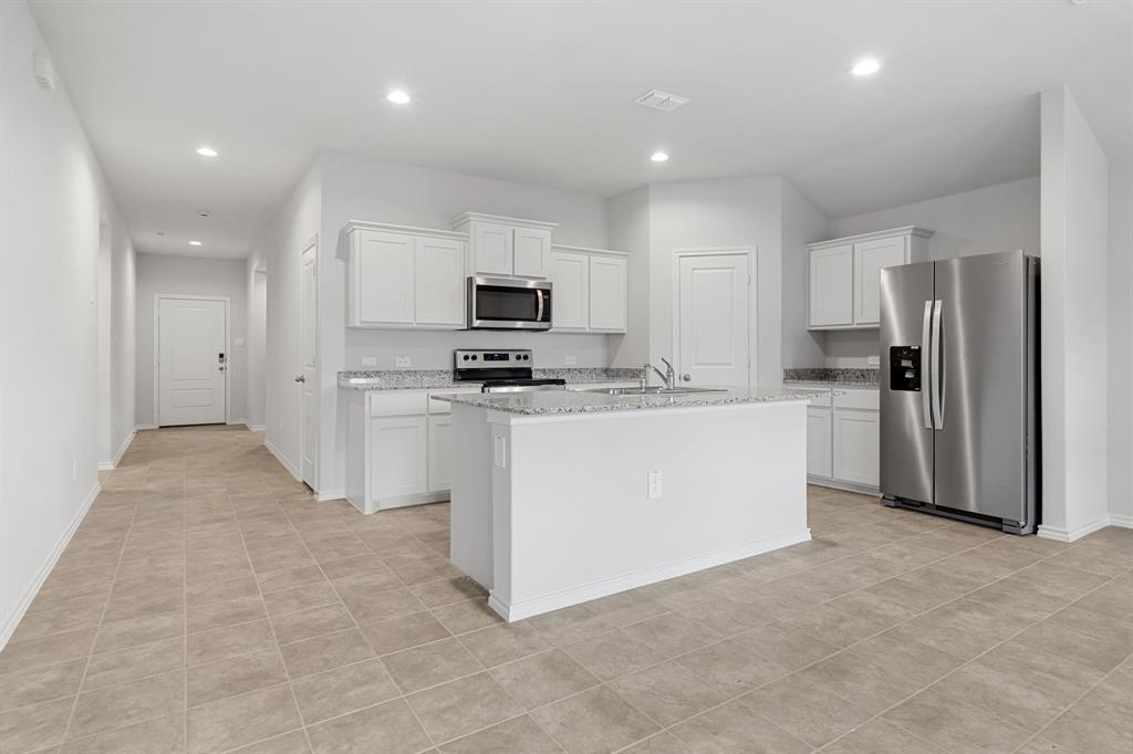 WATERSBEND SOUTH - Residential Lease