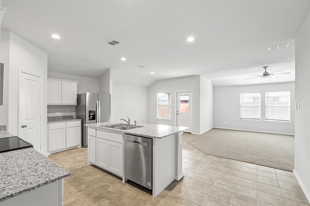 WATERSBEND SOUTH - Residential Lease