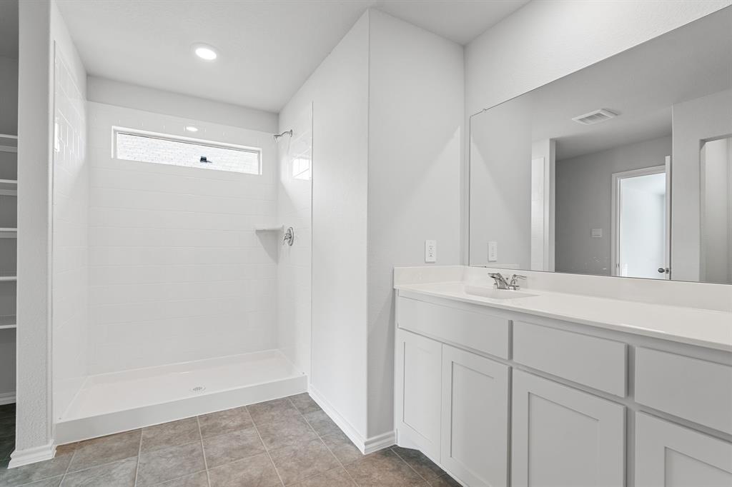 WATERSBEND SOUTH - Residential Lease