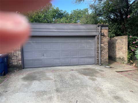 Photo of 810 Clarissa Place, Garland, TX 75040 (MLS # 21361173)