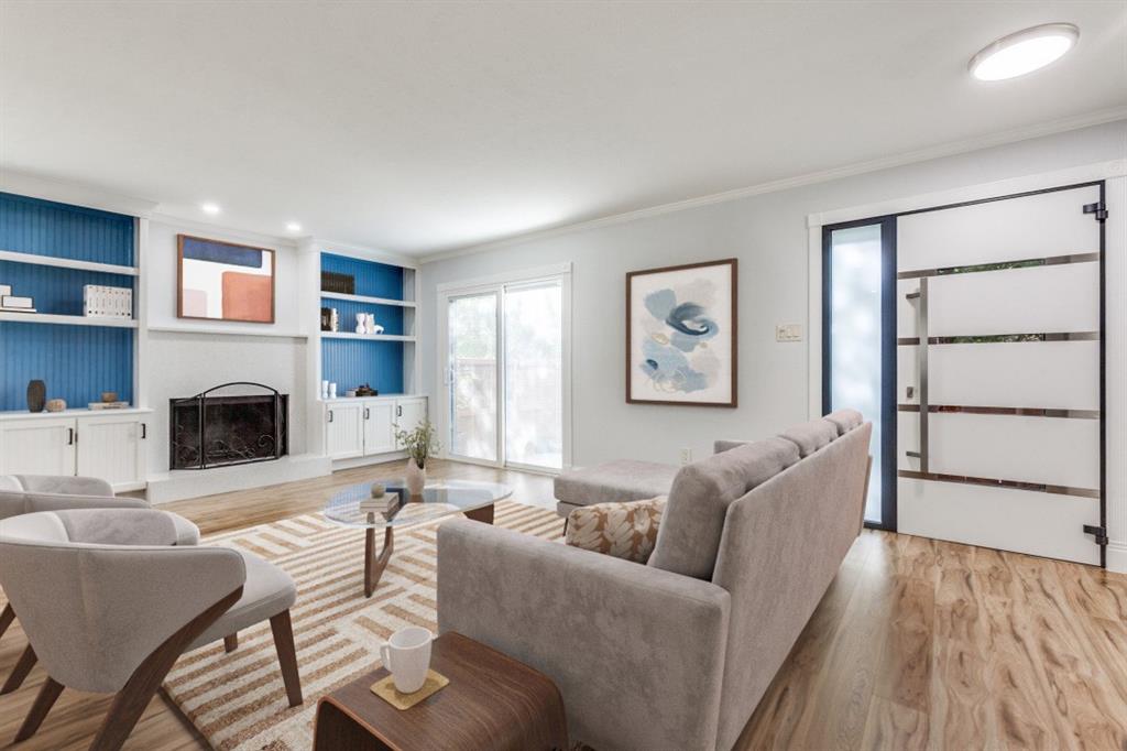 2638 Custer Parkway B