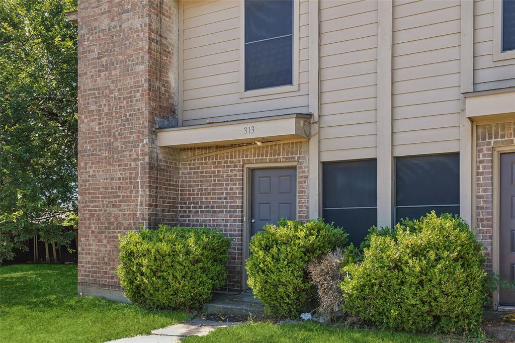 313 Cambridge Drive